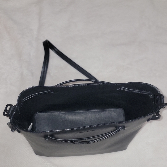 Korean Charles & Keith Black Bag Crossbody - Picture 4 of 10